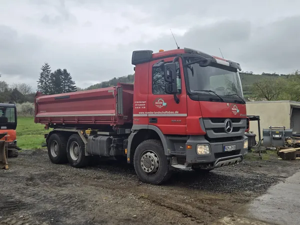 Mercedes benz actros