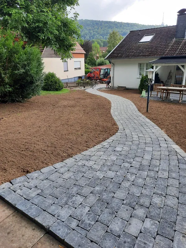 Wegebau pflasterverlegung